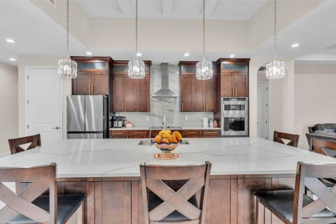 House in Winter Haven, Florida 4 bedrooms, 283.35 sq.m. № 1815668 - photo 7
