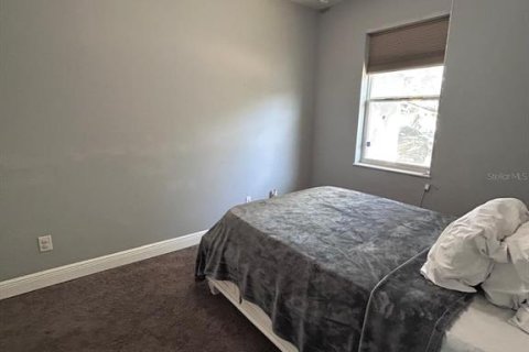 House in Tampa, Florida 3 bedrooms, 124.49 sq.m. № 2107378 - photo 25