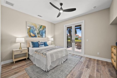 Villa ou maison à vendre à Cape Coral, Floride: 5 chambres, 274.06 m2 № 1858235 - photo 28