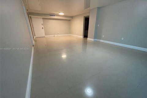 Condominio en alquiler en Sunny Isles Beach, Florida, 2 dormitorios, 116.22 m2 № 1996663 - foto 9