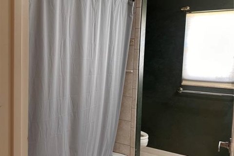 Купить виллу или дом в Энглвуд, Флорида 8 комнат, 184.41м2, № 1579242 - фото 17