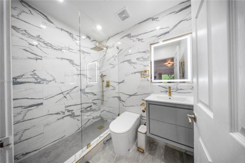 Купить кондоминиум в Майами, Флорида 2 спальни, 87.98м2, № 1969529 - фото 18