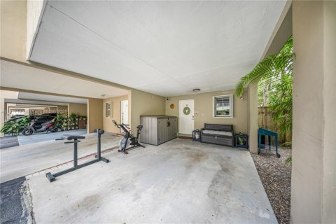 Купить кондоминиум в Майами, Флорида 2 спальни, 87.98м2, № 1969529 - фото 4