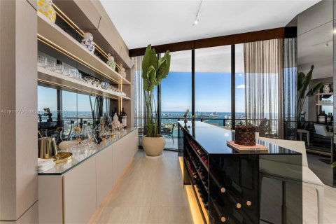 Condo in Miami, Florida, 6 bedrooms № 2016543 - photo 20