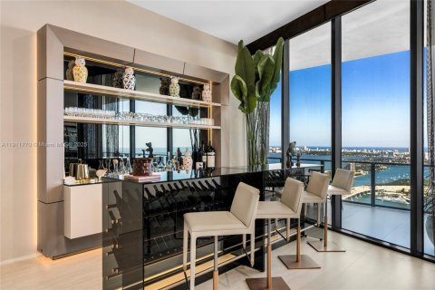 Condo in Miami, Florida, 6 bedrooms № 2016543 - photo 21