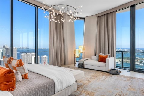 Condo in Miami, Florida, 6 bedrooms № 2016543 - photo 28