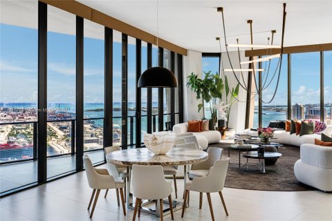 Condo in Miami, Florida, 6 bedrooms № 2016543 - photo 7