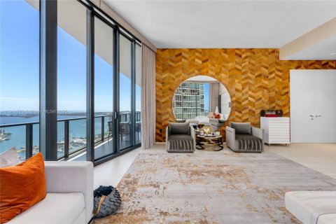 Condo in Miami, Florida, 6 bedrooms № 2016543 - photo 30