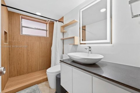 Condominio en alquiler en Hialeah, Florida, 2 dormitorios, 98.29 m2 № 2056639 - foto 14