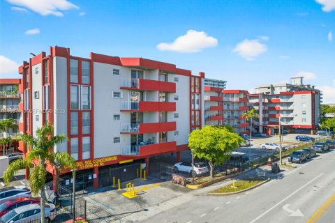 Condominio en alquiler en Hialeah, Florida, 2 dormitorios, 98.29 m2 № 2056639 - foto 19