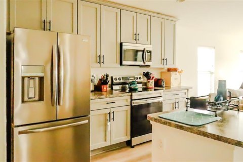 Casa en venta en Avon Park, Florida, 4 dormitorios, 180.79 m2 № 2111300 - foto 2