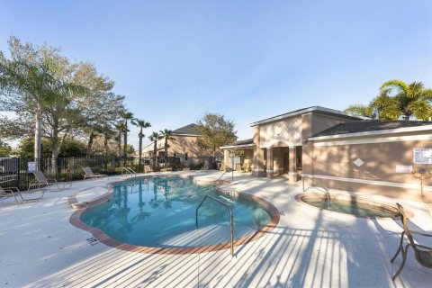 Townhouse in Sarasota, Florida 2 bedrooms, 116.31 sq.m. № 1788050 - photo 30