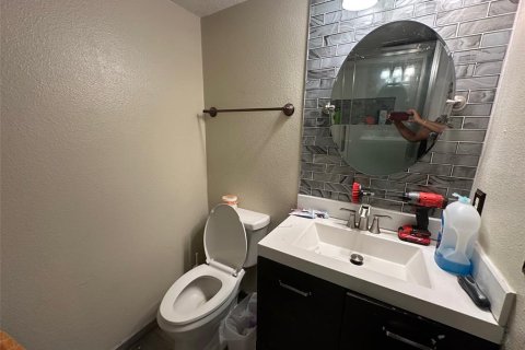 Casa en venta en Kissimmee, Florida, 4 dormitorios, 177.91 m2 № 1798580 - foto 5
