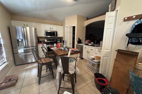 Casa en venta en Kissimmee, Florida, 4 dormitorios, 177.91 m2 № 1798580 - foto 2