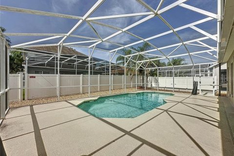 House in Davenport, Florida 5 bedrooms, 261.43 sq.m. № 1835169 - photo 27