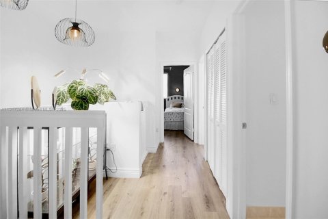 Touwnhouse à louer à Doral, Floride: 3 chambres, 142.42 m2 № 1974264 - photo 9