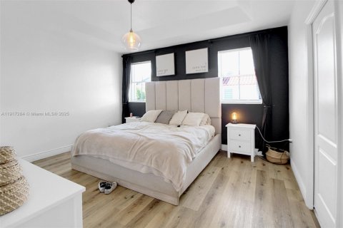 Touwnhouse à louer à Doral, Floride: 3 chambres, 142.42 m2 № 1974264 - photo 10