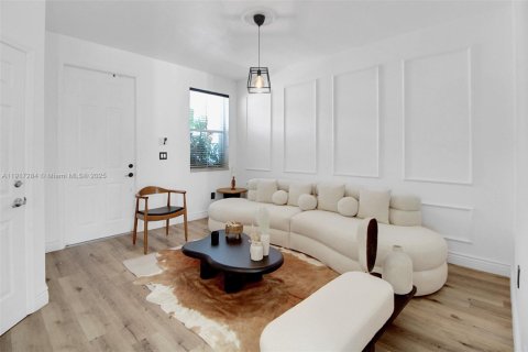 Touwnhouse à louer à Doral, Floride: 3 chambres, 142.42 m2 № 1974264 - photo 4