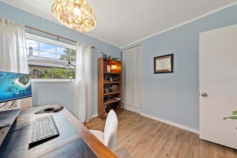 Villa ou maison à vendre à Clearwater, Floride: 2 chambres, 100.06 m2 № 2400203 - photo 25