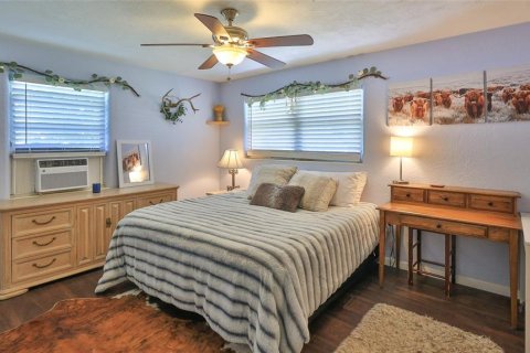 House in New Smyrna Beach, Florida 3 bedrooms, 108.23 sq.m. № 1873007 - photo 11