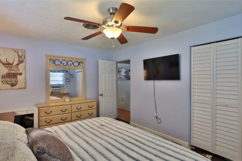 House in New Smyrna Beach, Florida 3 bedrooms, 108.23 sq.m. № 1873007 - photo 13