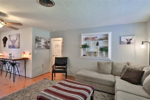 House in New Smyrna Beach, Florida 3 bedrooms, 108.23 sq.m. № 1873007 - photo 6