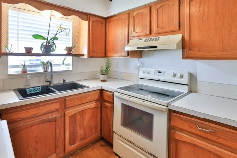 House in New Smyrna Beach, Florida 3 bedrooms, 108.23 sq.m. № 1873007 - photo 7