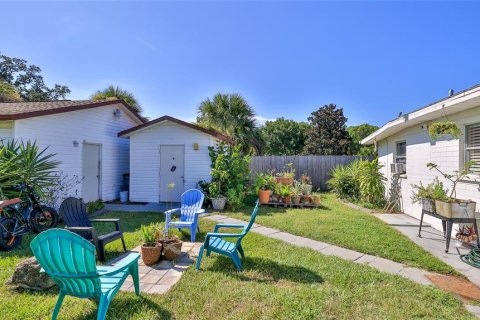 House in New Smyrna Beach, Florida 3 bedrooms, 108.23 sq.m. № 1873007 - photo 24