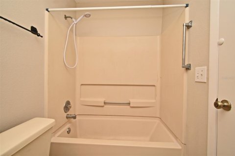 Купить кондоминиум в Овьедо, Флорида 3 комнаты, 102.01м2, № 1540764 - фото 26