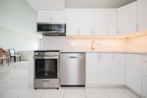 Copropriété à louer à Aventura, Floride: 2 chambres, 105.72 m2 № 2183673 - photo 14