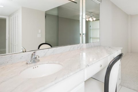Copropriété à louer à Aventura, Floride: 2 chambres, 105.72 m2 № 2183673 - photo 12