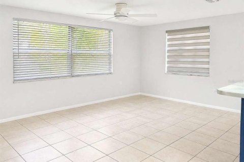 Casa en venta en Port Richey, Florida, 3 dormitorios, 118.17 m2 № 2151832 - foto 4
