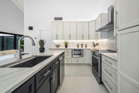 Casa en venta en Boca Raton, Florida, 4 dormitorios, 208.1 m2 № 2343738 - foto 11