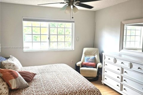 Condominio en alquiler en Miramar, Florida, 2 dormitorios, 89.74 m2 № 1941332 - foto 14