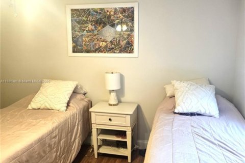 Condominio en alquiler en Miramar, Florida, 2 dormitorios, 89.74 m2 № 1941332 - foto 11