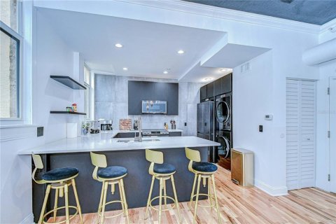 Condo in Saint Petersburg, Florida, 2 bedrooms  № 1895070 - photo 6