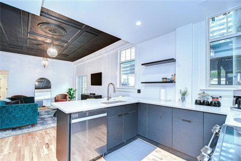 Condo in Saint Petersburg, Florida, 2 bedrooms  № 1895070 - photo 11