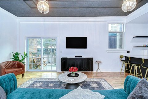 Condo in Saint Petersburg, Florida, 2 bedrooms  № 1895070 - photo 14