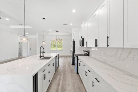 Casa en venta en Dunnellon, Florida, 4 dormitorios, 206.8 m2 № 1904045 - foto 14
