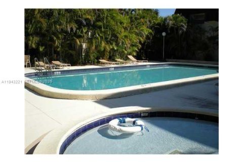 Copropriété à louer à Miami, Floride: 3 chambres, 113.99 m2 № 2000723 - photo 20