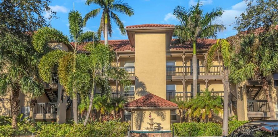Condo in Clearwater, Florida, 2 bedrooms № 1888585