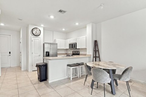 Townhouse in Riviera Beach, Florida 3 bedrooms, 139.35 sq.m. № 2390063 - photo 10
