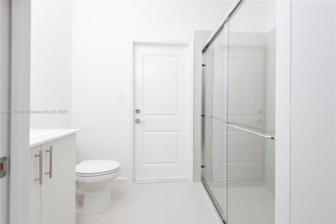 Casa en alquiler en Homestead, Florida, 5 dormitorios, 281.77 m2 № 2055165 - foto 6