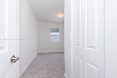 Casa en alquiler en Homestead, Florida, 5 dormitorios, 281.77 m2 № 2055165 - foto 19