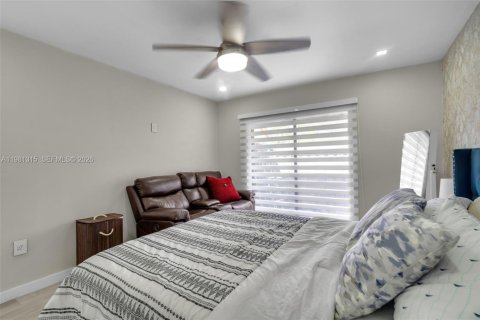 Casa en venta en Miami, Florida, 3 dormitorios, 184.5 m2 № 2043560 - foto 26