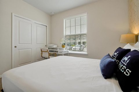 Townhouse in Davenport, Florida 5 bedrooms, 212.1 sq.m. № 1820899 - photo 5