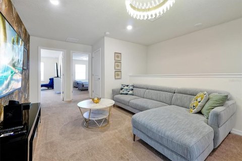 Townhouse in Davenport, Florida 5 bedrooms, 212.1 sq.m. № 1820899 - photo 10