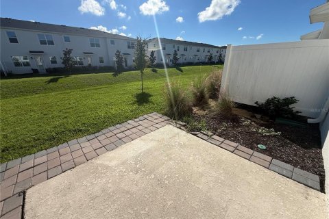 Touwnhouse à louer à Davenport, Floride: 3 chambres, 173.17 m2 № 2416288 - photo 7