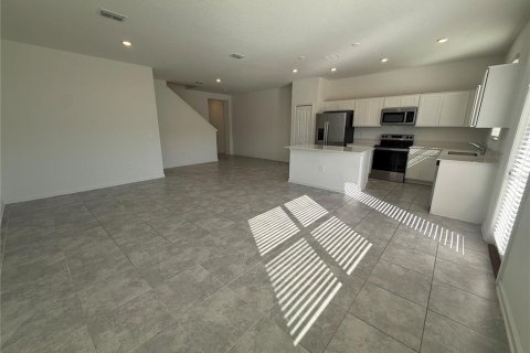 Touwnhouse à louer à Davenport, Floride: 3 chambres, 173.17 m2 № 2416288 - photo 5