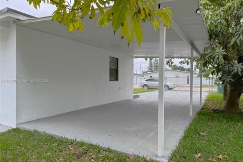 House in Homestead, Florida 3 bedrooms, 95.88 sq.m. № 1818041 - photo 6